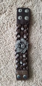 Flower broche and Brown Leather bracelet